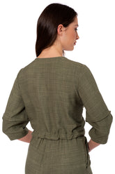 Blouse with quarter sleeves