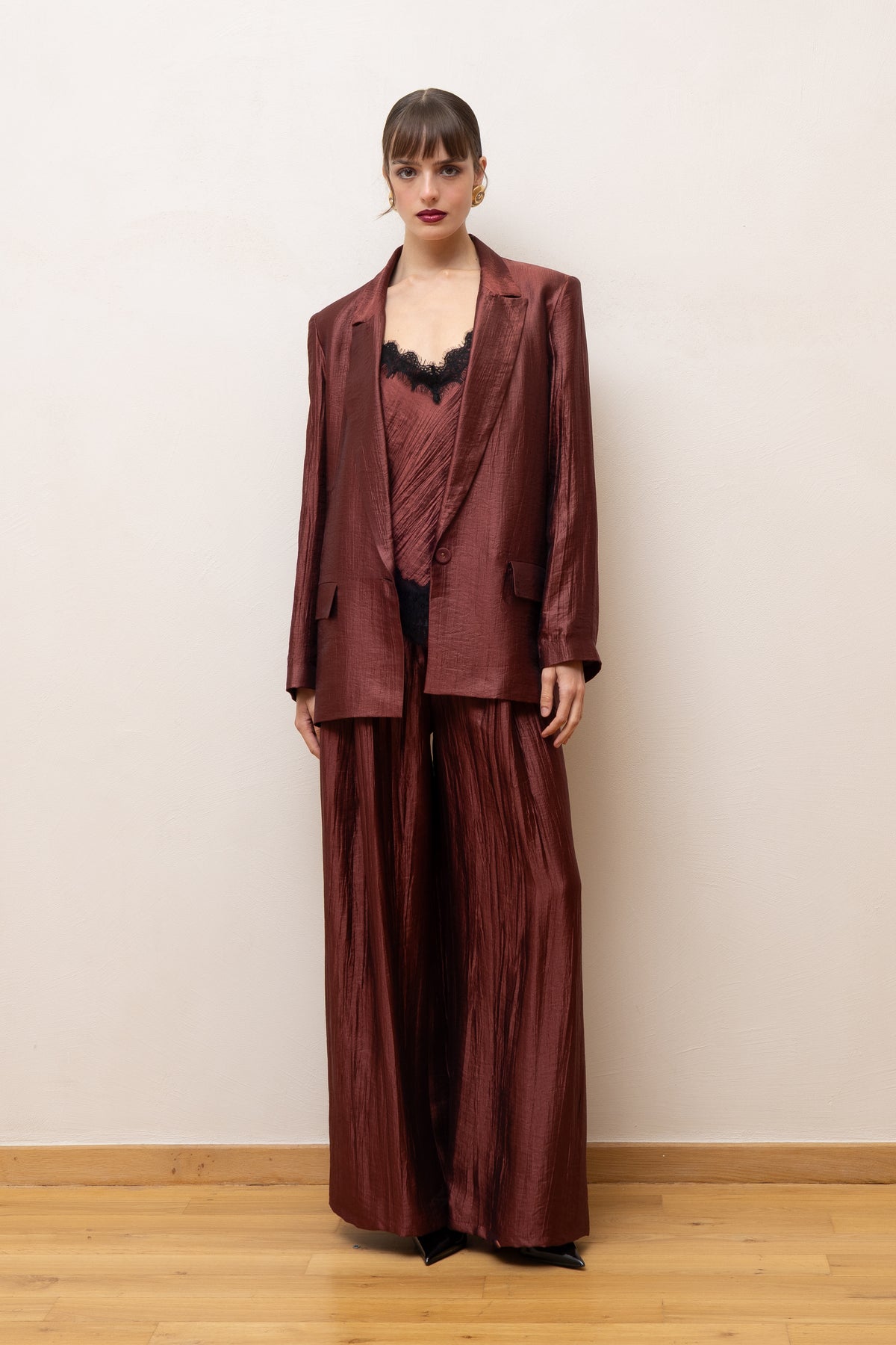 Wide leg trousers
