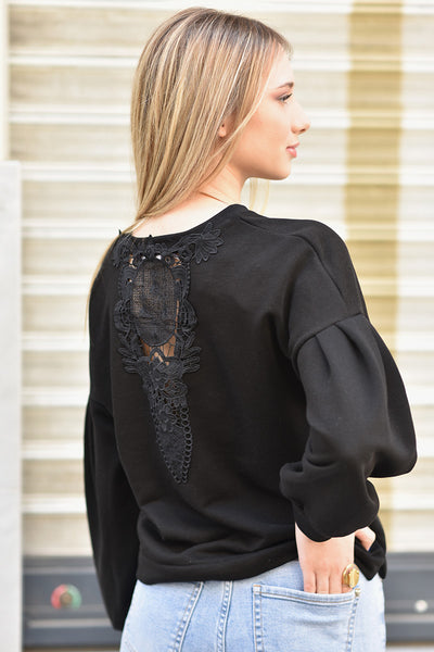 Casual top with back details