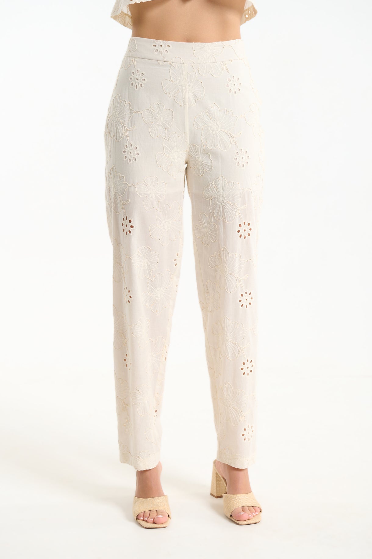 Broderie Pants