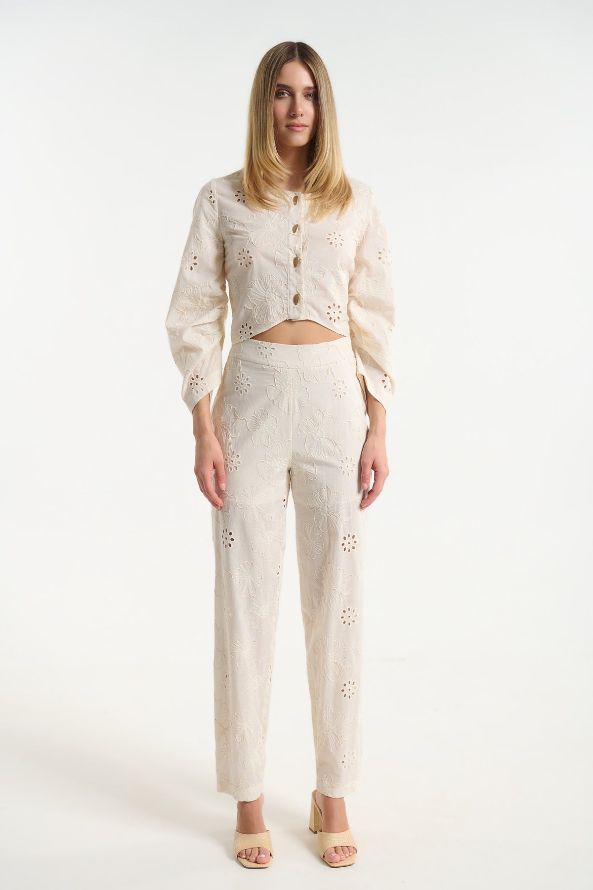 Broderie Pants