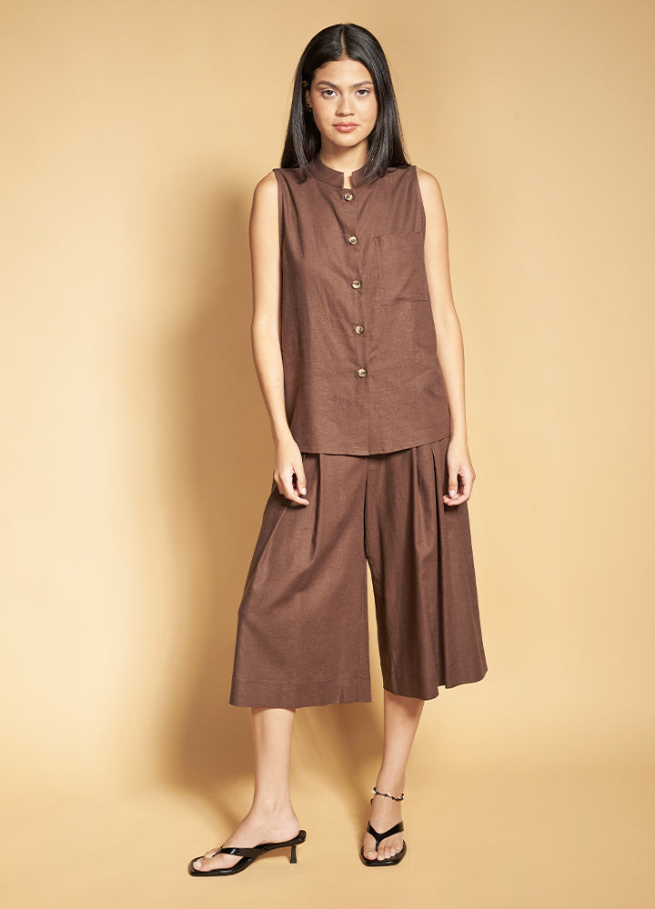 Sleeveless Button Up Shirt